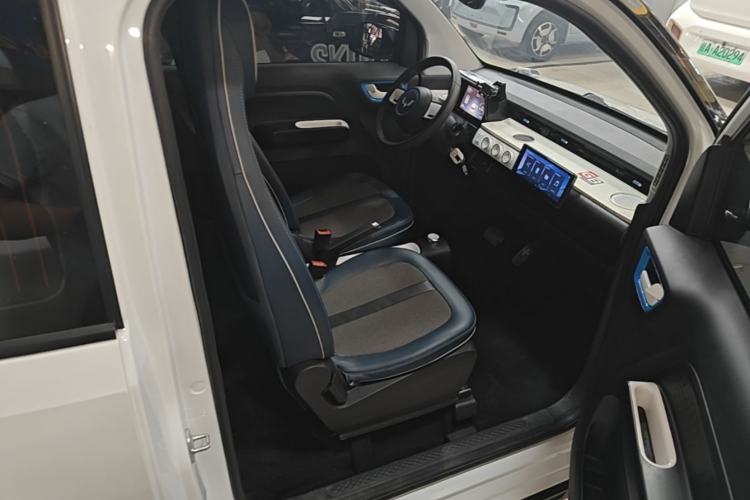 Used Wuling Hongguang MINIEV 2022 GAMEBOY 300km Enthusiast Model with Lithium Iron Phosphate Right Front Seat