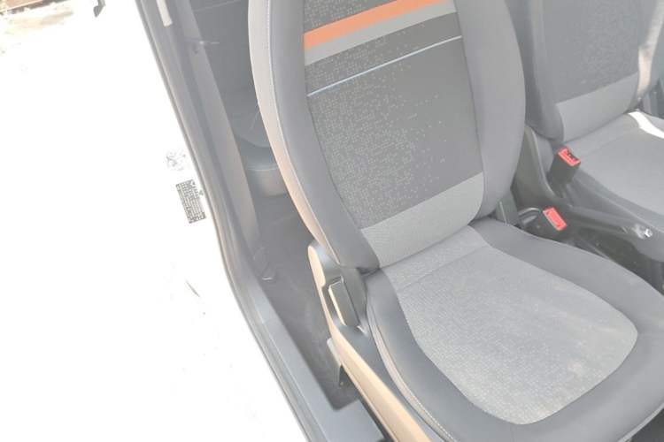 Used Wuling Hongguang MINIEV 2022 Easy Version Lithium Iron Phosphate Right Front Seat