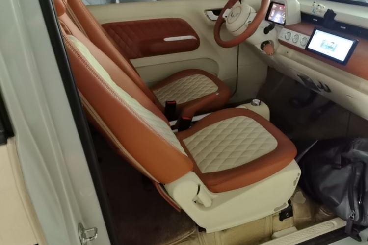 Used Wuling Hongguang MINIEV 2022 GAMEBOY 200km Gaming Edition with Lithium Iron Phosphate Right Front Seat