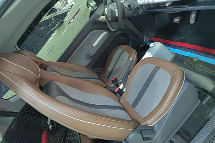 Used Wuling Hongguang MINIEV 2022 GAMEBOY 300km Enthusiast Model with Lithium Iron Phosphate Right Front Seat