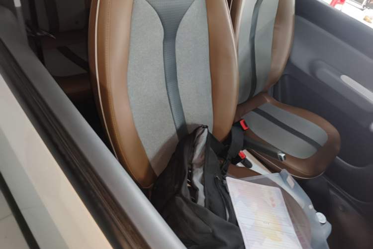 Used Wuling Hongguang MINIEV 2022 GAMEBOY 200km Gaming Edition with Lithium Iron Phosphate Right Front Seat