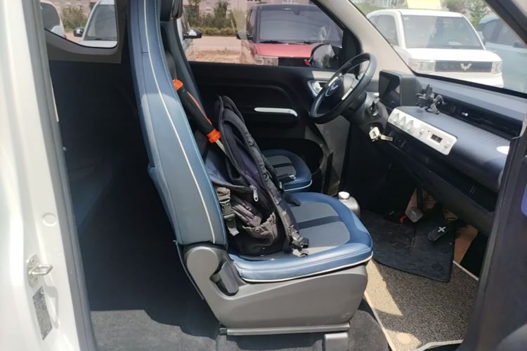 Used Wuling Hongguang MINIEV 2022 GAMEBOY 200km Gaming Edition with Lithium Iron Phosphate Right Front Seat