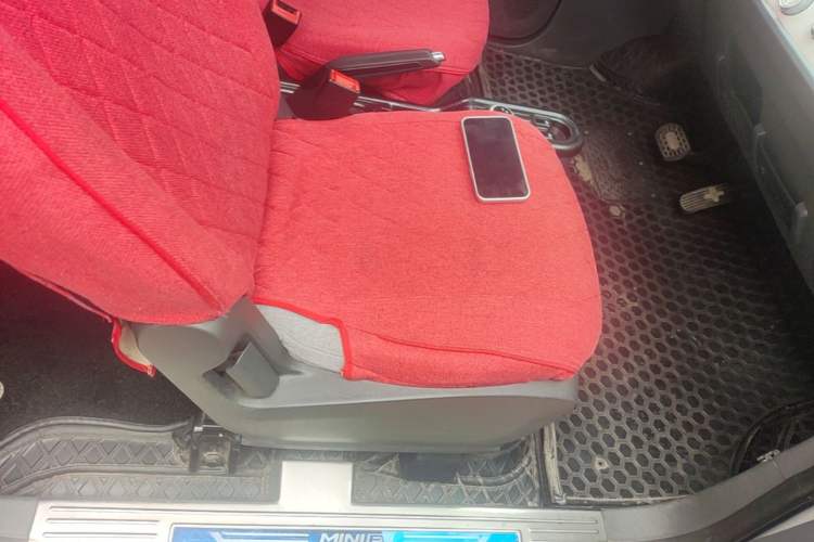 Used Wuling Hongguang MINIEV 2022 Macaron Premium Model – Lithium Iron Phosphate Right Front Seat