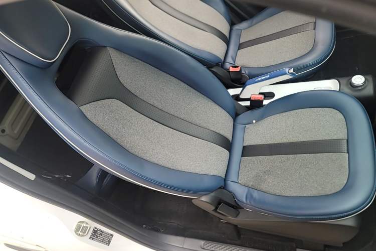 Used Wuling Hongguang MINIEV 2022 GAMEBOY 200km Gaming Edition with Lithium Iron Phosphate Right Front Seat