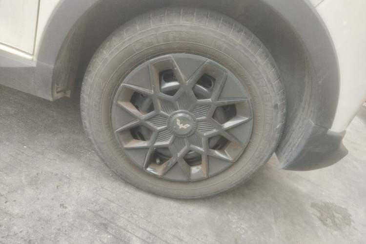 Used Wuling Hongguang MINIEV 2022 GAMEBOY 200km Gaming Edition with Lithium Iron Phosphate Right Front Wheel Hub