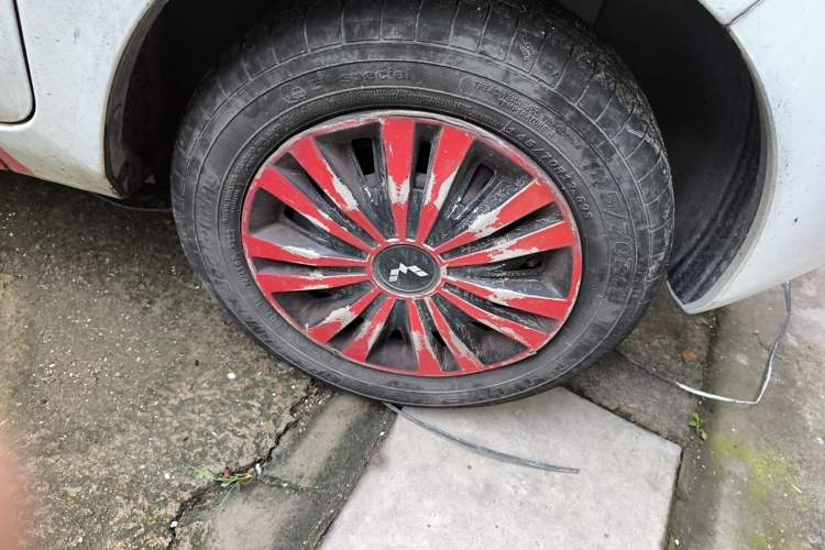 Used Wuling Hongguang MINIEV 2022 Easy Version Lithium Iron Phosphate Right Front Wheel Hub
