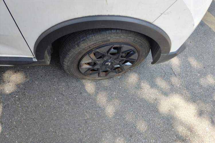Used Wuling Hongguang MINIEV 2022 GAMEBOY 200km Gaming Edition with Lithium Iron Phosphate Right Front Wheel Hub