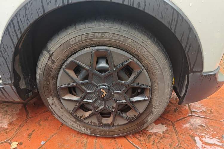 Used Wuling Hongguang MINIEV 2022 GAMEBOY 300km Enthusiast Model with Lithium Iron Phosphate Right Front Wheel Hub