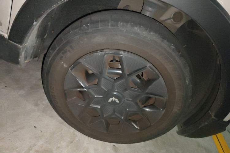 Used Wuling Hongguang MINIEV 2022 GAMEBOY 200km Gaming Edition with Lithium Iron Phosphate Right Front Wheel Hub