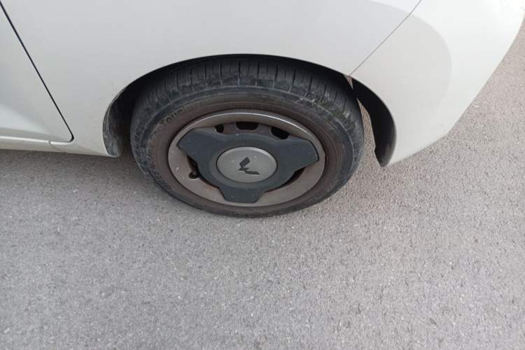 Used Wuling Hongguang MINIEV 2022 Macaron Premium Model – Lithium Iron Phosphate Right Front Wheel Hub