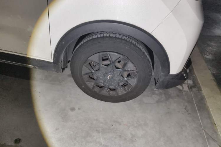 Used Wuling Hongguang MINIEV 2022 GAMEBOY 300km Enthusiast Model with Lithium Iron Phosphate Right Front Wheel Hub