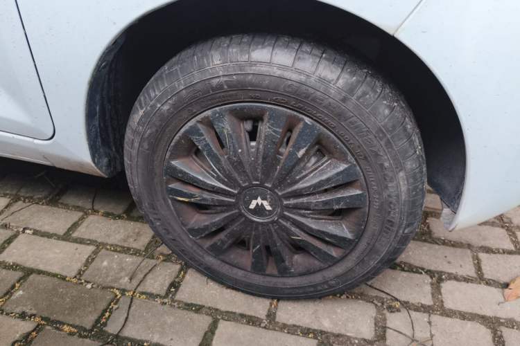 Used Wuling Hongguang MINIEV 2022 Zizai Version Lithium Iron Phosphate Right Front Wheel Hub