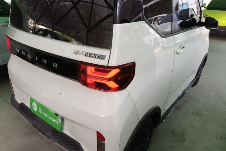 Used Wuling Hongguang MINIEV 2022 GAMEBOY 200km Gaming Edition with Lithium Iron Phosphate Right Rear Taillight
