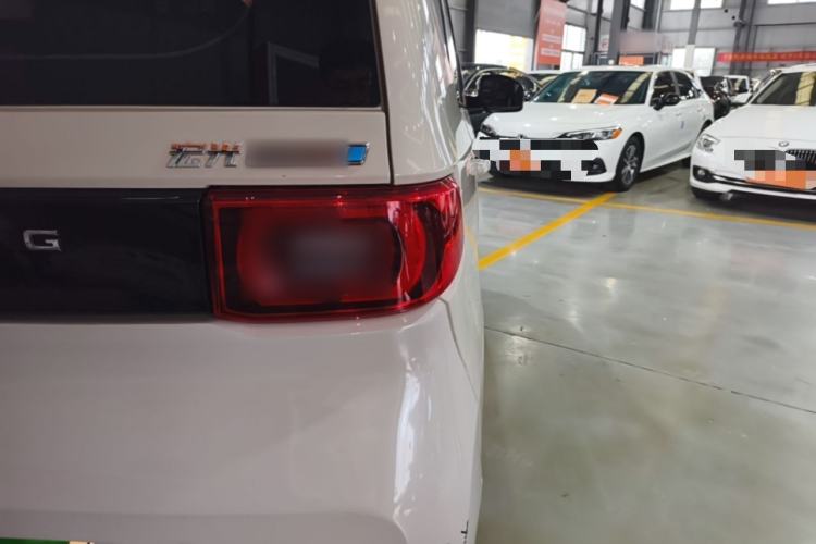 Used Wuling Hongguang MINIEV 2022 Macaron Premium Model – Lithium Iron Phosphate Right Rear Taillight