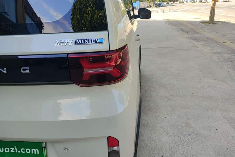 Used Wuling Hongguang MINIEV 2022 GAMEBOY 200km Gaming Edition with Lithium Iron Phosphate Right Rear Taillight