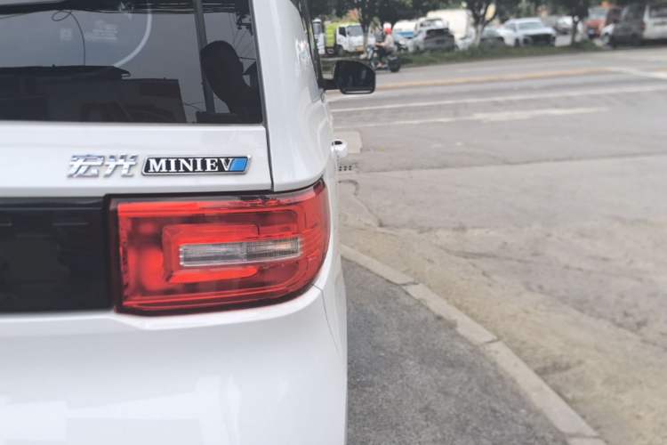 Used Wuling Hongguang MINIEV 2022 Easy Version Lithium Iron Phosphate Right Rear Taillight