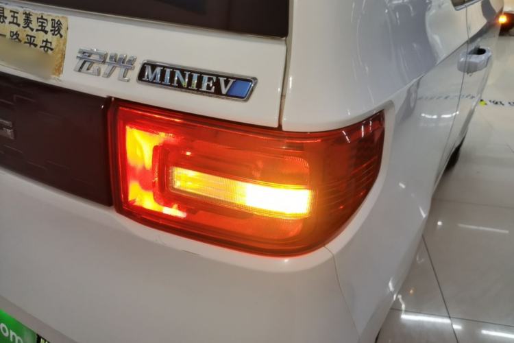 Used Wuling Hongguang MINIEV 2022 Enjoy Edition Lithium Iron Phosphate Right Rear Taillight