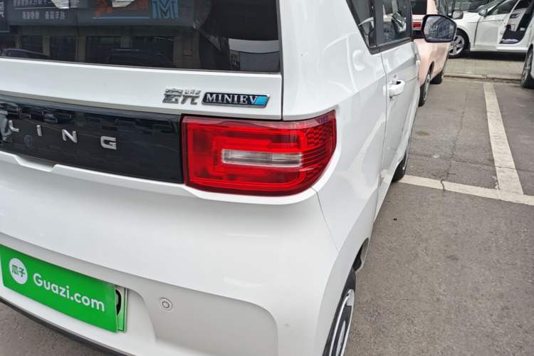 Used Wuling Hongguang MINIEV 2022 Easy Version Lithium Iron Phosphate Right Rear Taillight