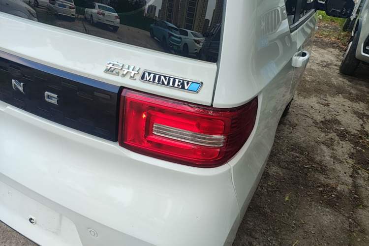 Used Wuling Hongguang MINIEV 2022 Zizai Version Lithium Iron Phosphate Right Rear Taillight