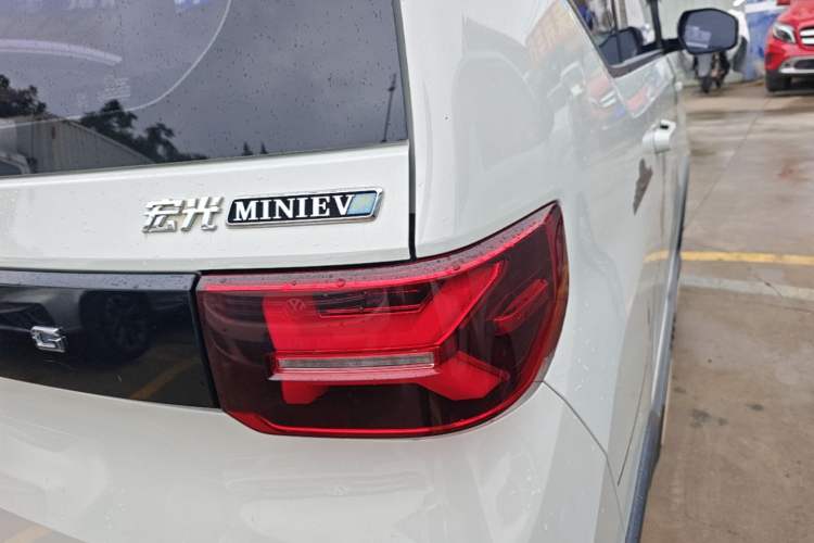 Used Wuling Hongguang MINIEV 2022 GAMEBOY 200km Gaming Edition with Lithium Iron Phosphate Right Rear Taillight