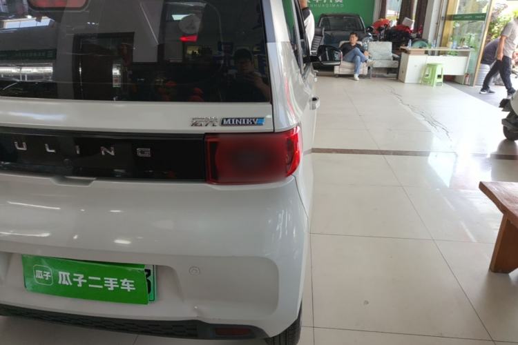 Used Wuling Hongguang MINIEV 2022 Macaron Premium Model – Lithium Iron Phosphate Right Rear Taillight