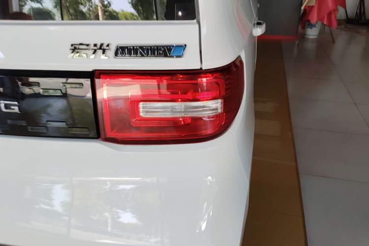 Used Wuling Hongguang MINIEV 2022 Enjoy Edition Lithium Iron Phosphate Right Rear Taillight