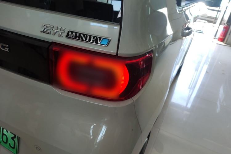 Used Wuling Hongguang MINIEV 2022 Macaron Premium Model – Lithium Ternary Battery Right Rear Taillight