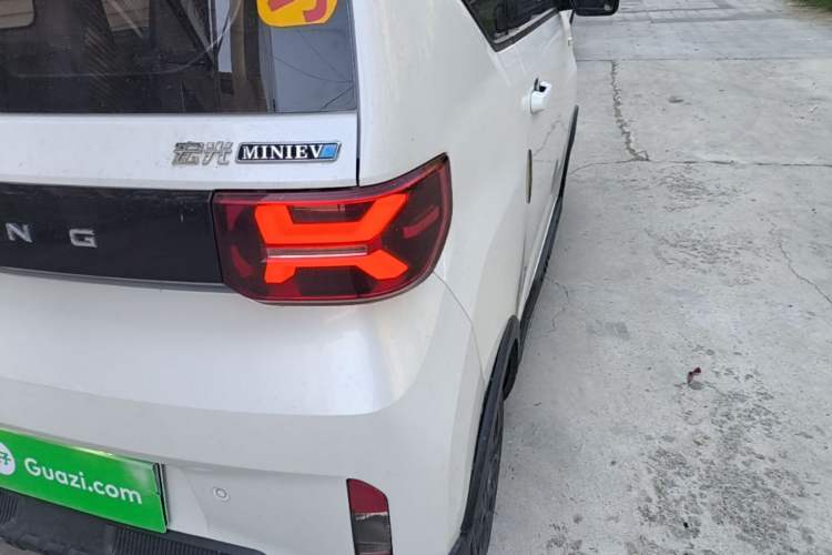Used Wuling Hongguang MINIEV 2022 GAMEBOY 200km Gaming Edition with Lithium Iron Phosphate Right Rear Taillight