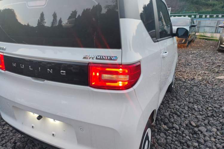 Used Wuling Hongguang MINIEV 2022 Macaron Fashion Model Lithium Iron Phosphate Right Rear Taillight