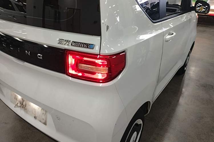 Used Wuling Hongguang MINIEV 2022 Enjoy Edition Lithium Iron Phosphate Right Rear Taillight