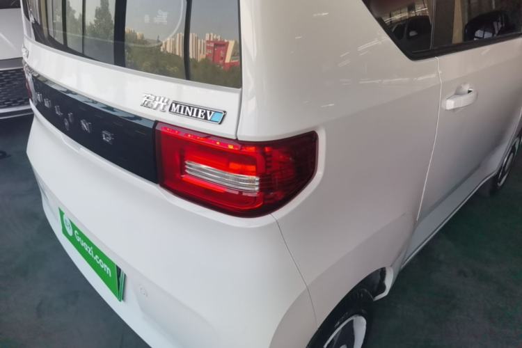 Used Wuling Hongguang MINIEV 2022 Zizai Version Lithium-NMC Right Rear Taillight