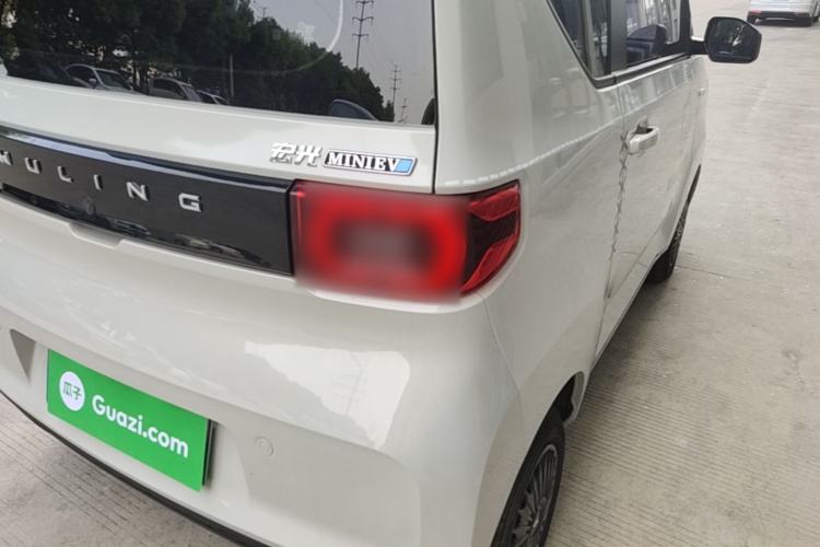 Used Wuling Hongguang MINIEV 2022 Macaron Premium Model – Lithium Iron Phosphate Right Rear Taillight