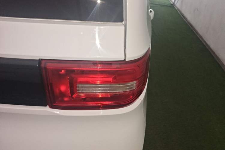Used Wuling Hongguang MINIEV 2022 Easy Version Lithium-NMC Right Rear Taillight