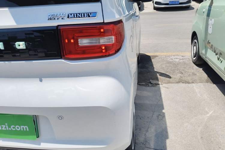 Used Wuling Hongguang MINIEV 2022 Easy Version Lithium Iron Phosphate Right Rear Taillight