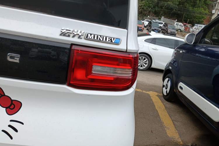 Used Wuling Hongguang MINIEV 2022 Easy Version Lithium Iron Phosphate Right Rear Taillight