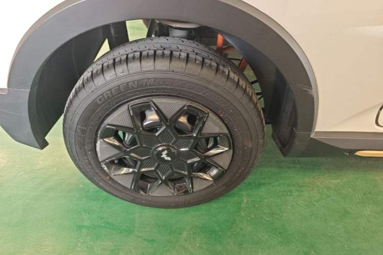 Used Wuling Hongguang MINIEV 2022 GAMEBOY 200km Gaming Edition with Lithium Iron Phosphate Right Rear Wheel Hub