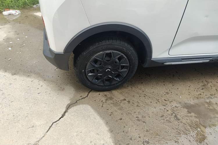 Used Wuling Hongguang MINIEV 2022 GAMEBOY 200km Gaming Edition with Lithium Iron Phosphate Right Rear Wheel Hub