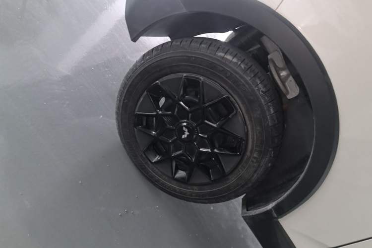Used Wuling Hongguang MINIEV 2022 GAMEBOY 200km Gaming Edition with Lithium Iron Phosphate Right Rear Wheel Hub