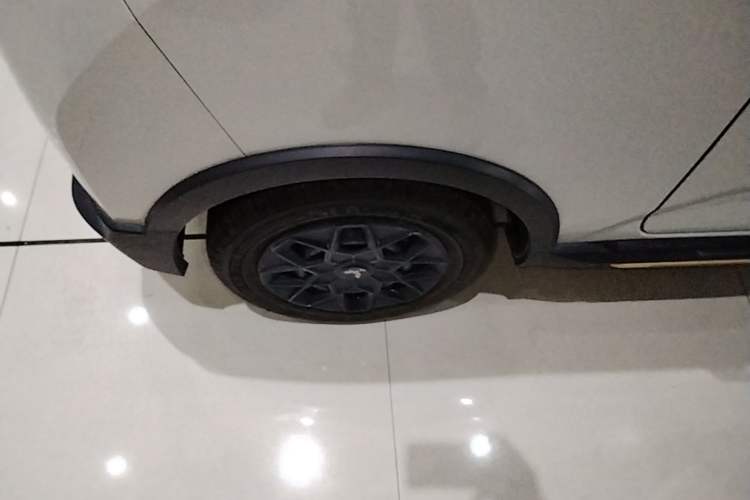 Used Wuling Hongguang MINIEV 2022 GAMEBOY 200km Gaming Edition with Lithium Iron Phosphate Right Rear Wheel Hub