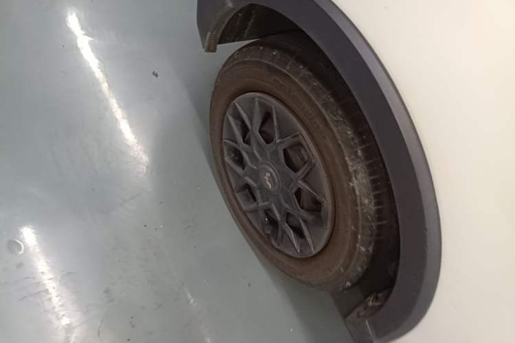 Used Wuling Hongguang MINIEV 2022 GAMEBOY 300km Enthusiast Model with Lithium Iron Phosphate Right Rear Wheel Hub