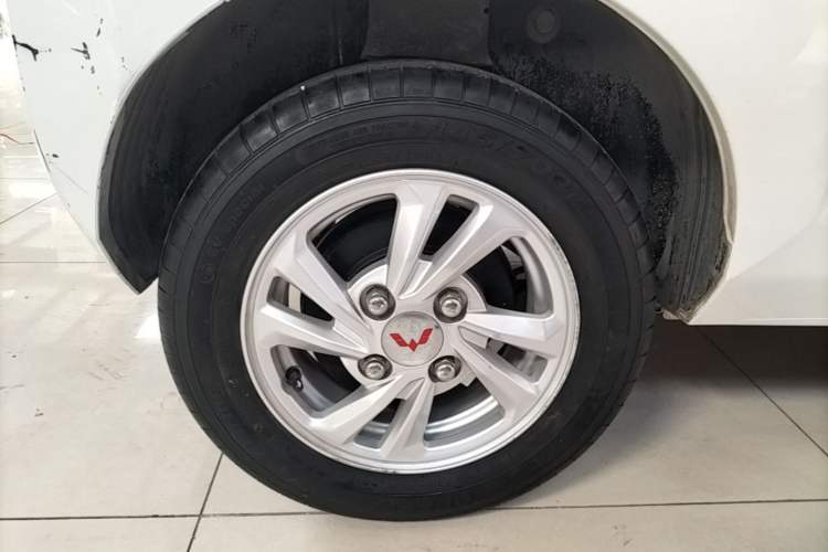Used Wuling Hongguang MINIEV 2022 Enjoy Edition Lithium Iron Phosphate Right Rear Wheel Hub