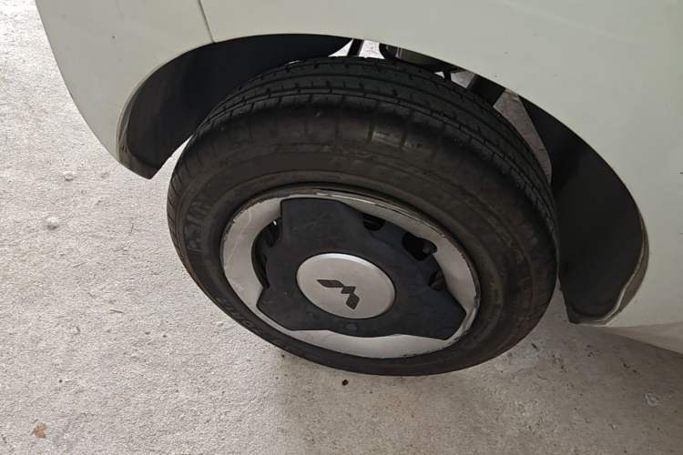 Used Wuling Hongguang MINIEV 2022 Macaron Premium Model – Lithium Iron Phosphate Right Rear Wheel Hub