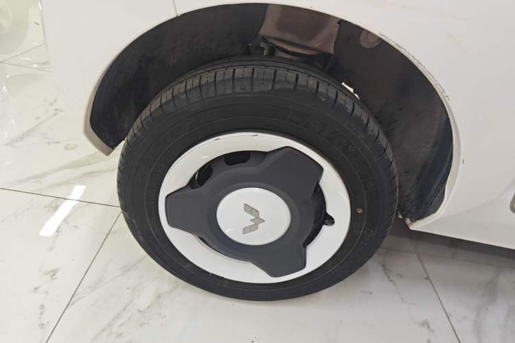 Used Wuling Hongguang MINIEV 2022 Easy Version Lithium Iron Phosphate Right Rear Wheel Hub