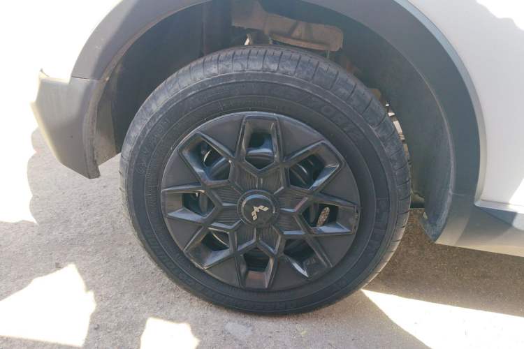 Used Wuling Hongguang MINIEV 2022 GAMEBOY 300km Enthusiast Model with Lithium Iron Phosphate Right Rear Wheel Hub