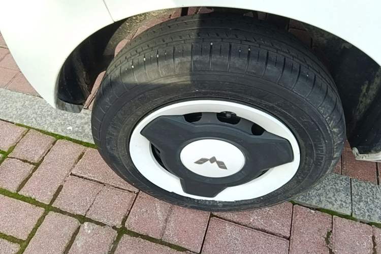 Used Wuling Hongguang MINIEV 2022 Enjoy Edition Lithium Iron Phosphate Right Rear Wheel Hub