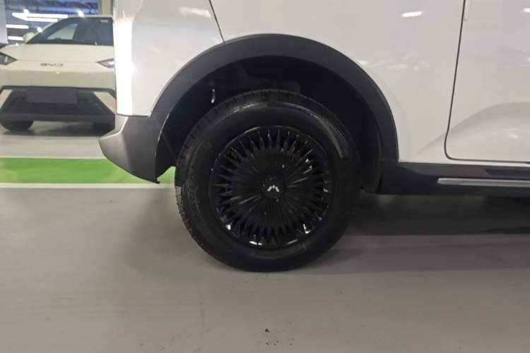Used Wuling Hongguang MINIEV 2022 GAMEBOY 200km Gaming Edition with Lithium Iron Phosphate Right Rear Wheel Hub
