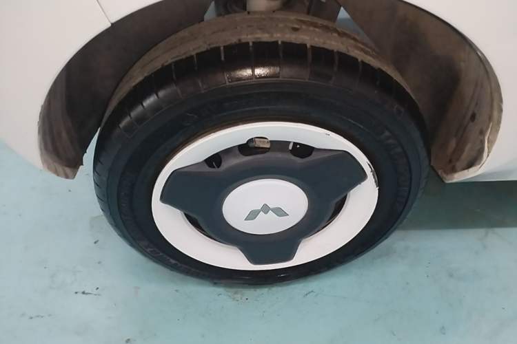 Used Wuling Hongguang MINIEV 2022 Easy Version Lithium Iron Phosphate Right Rear Wheel Hub