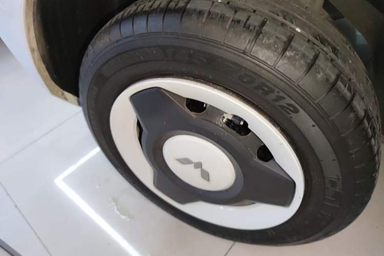 Used Wuling Hongguang MINIEV 2022 Easy Version Lithium Iron Phosphate Right Rear Wheel Hub