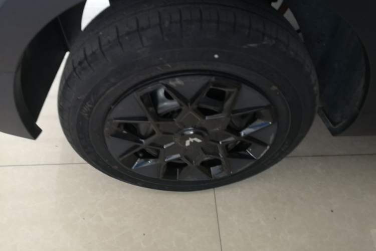 Used Wuling Hongguang MINIEV 2022 GAMEBOY 200km Gaming Edition with Lithium Iron Phosphate Right Rear Wheel Hub