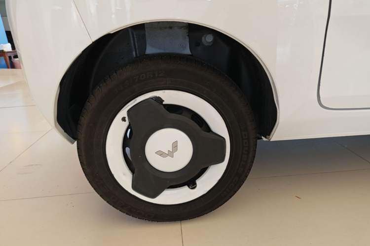 Used Wuling Hongguang MINIEV 2022 Enjoy Edition Lithium Iron Phosphate Right Rear Wheel Hub